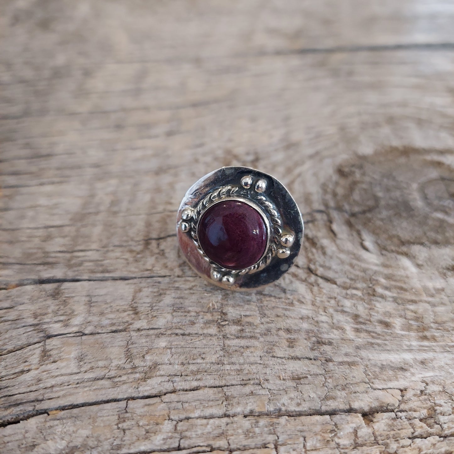Navajo Purple Spiny Oyster Ring