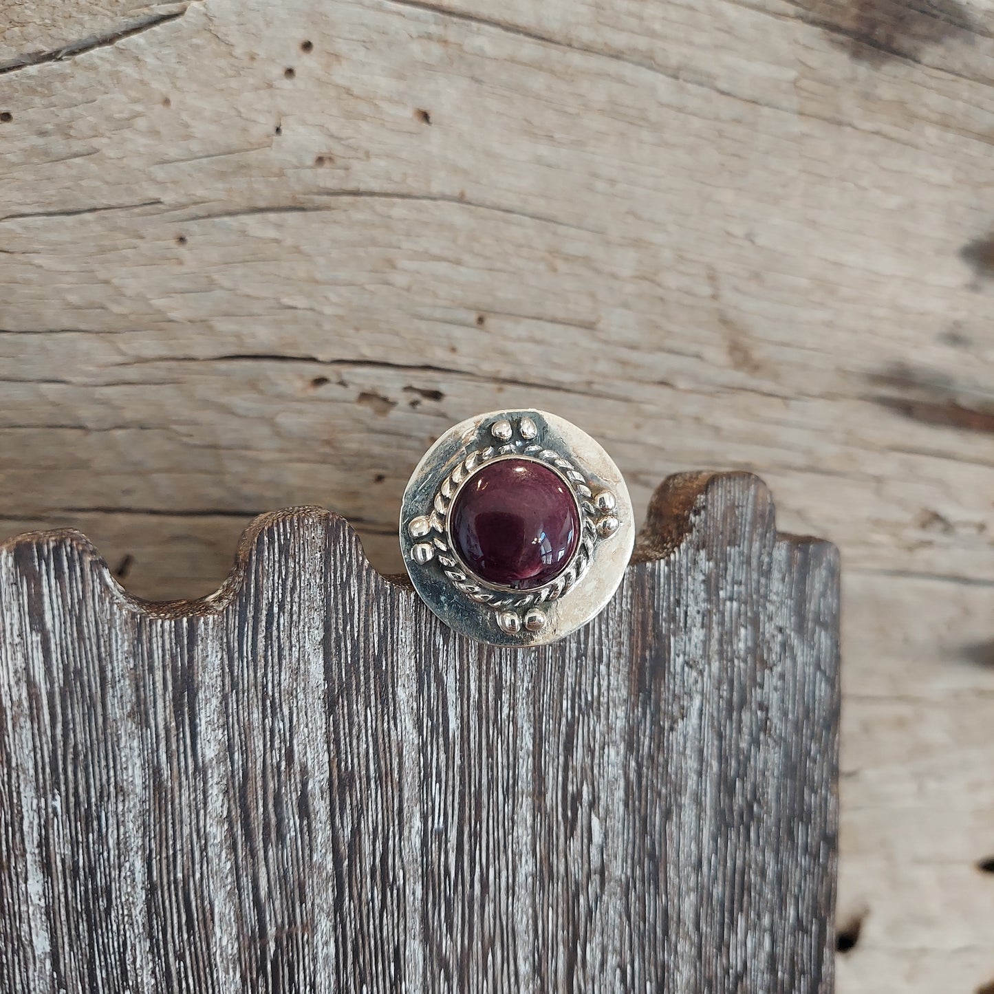 Navajo Purple Spiny Oyster Ring