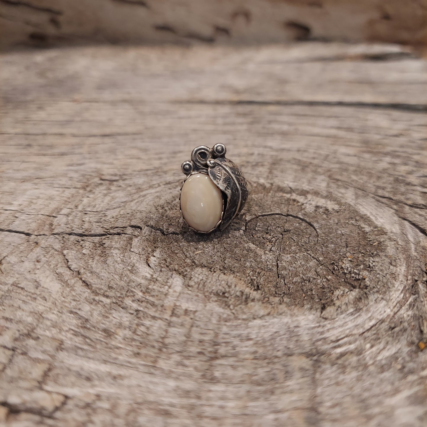 Mother of Pearl Feather Ring