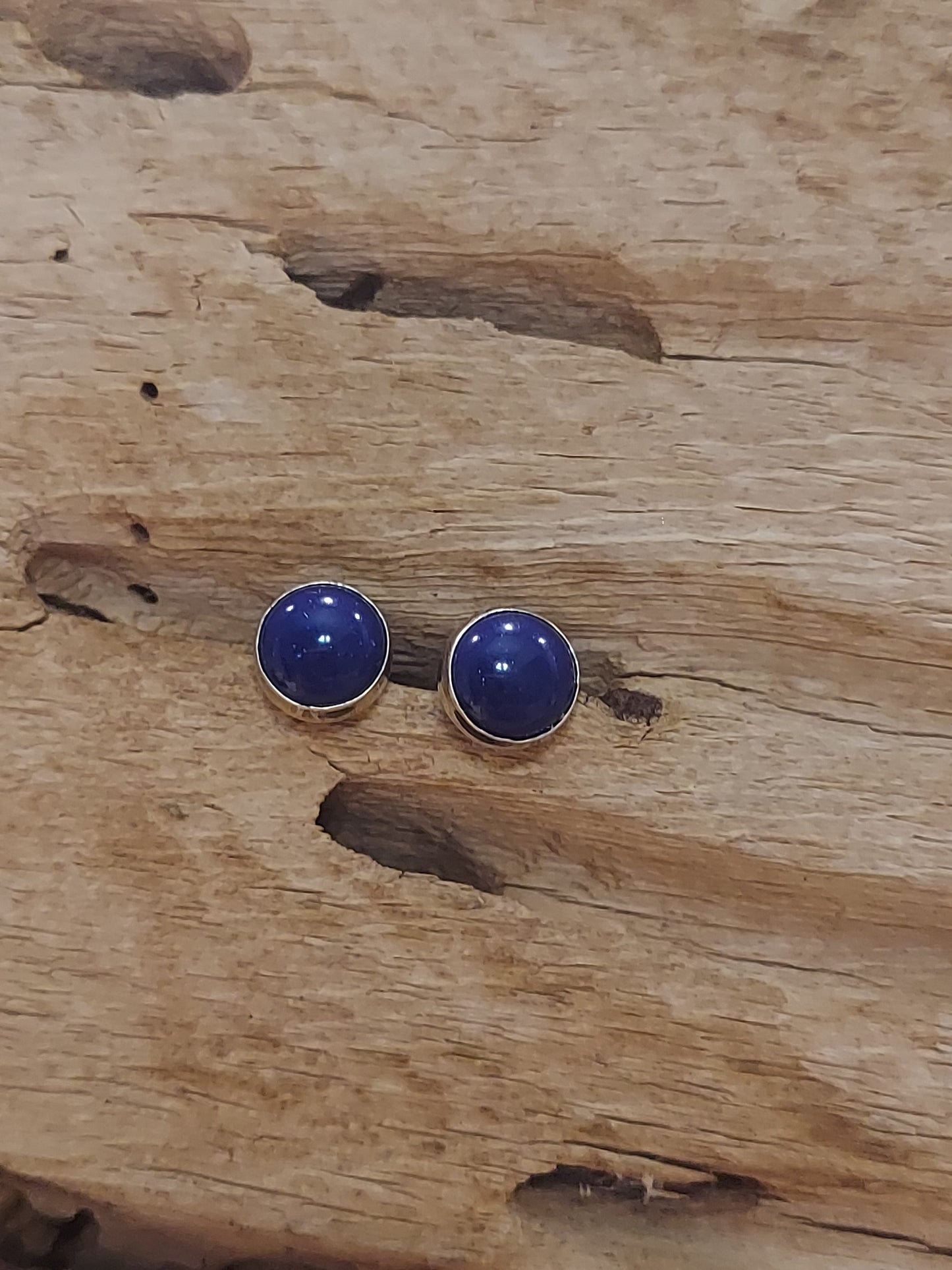 Lapis Studs