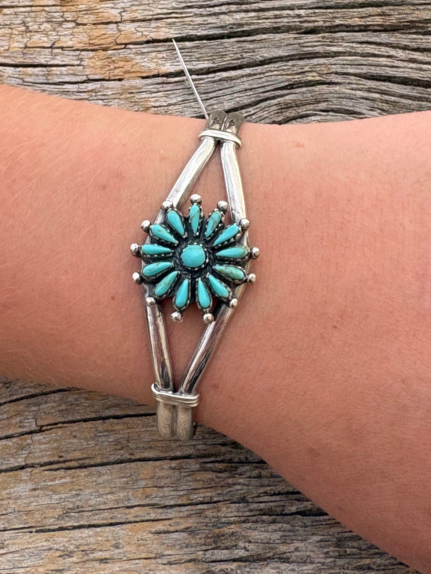 Zuni Flower