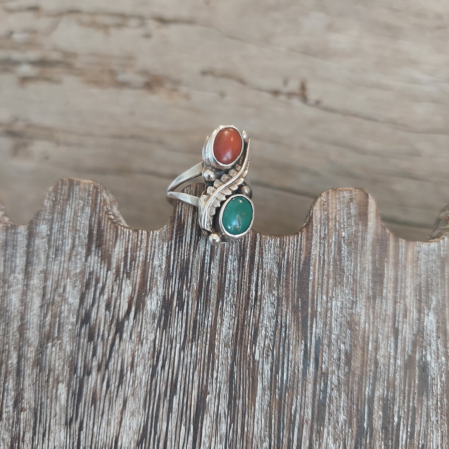 Vintage Coral and Malachite Ring