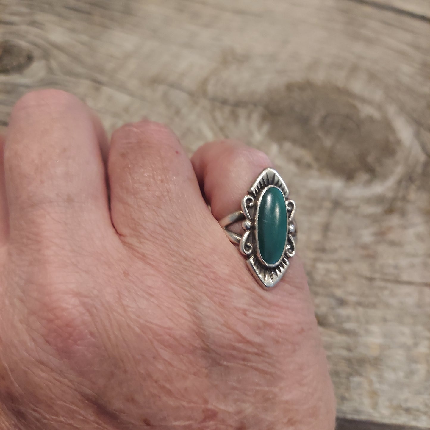 Sterling Silver Green Stone Ring